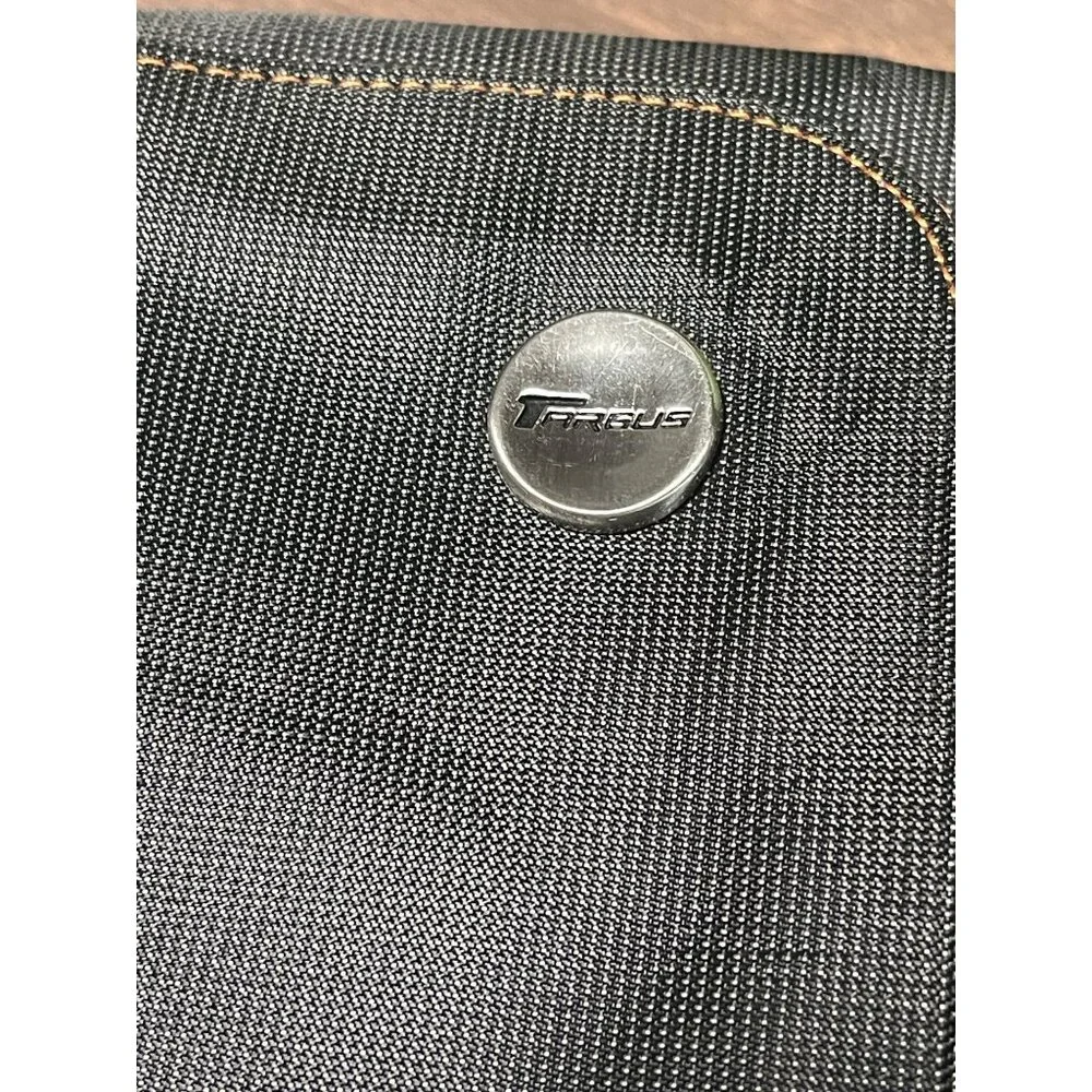 Targus Black Urban Messenger Laptop Shoulder Bag With Adjustable Strap